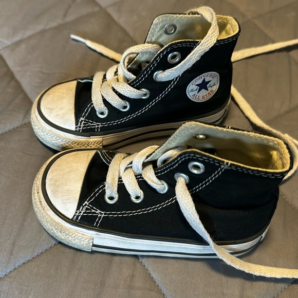 Infant Converse size 5 - Picture 2 of 5